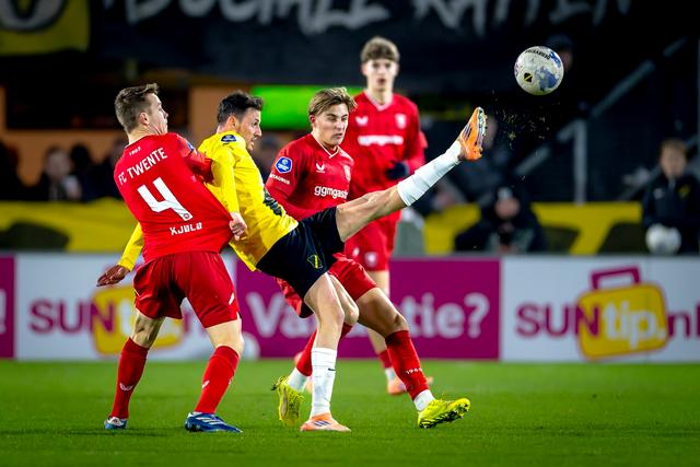 开云体育-荷甲倒计时；阿贾克斯清晨强势反弹；细节引发关注；震撼外界；身体对抗强度拉满的简单介绍