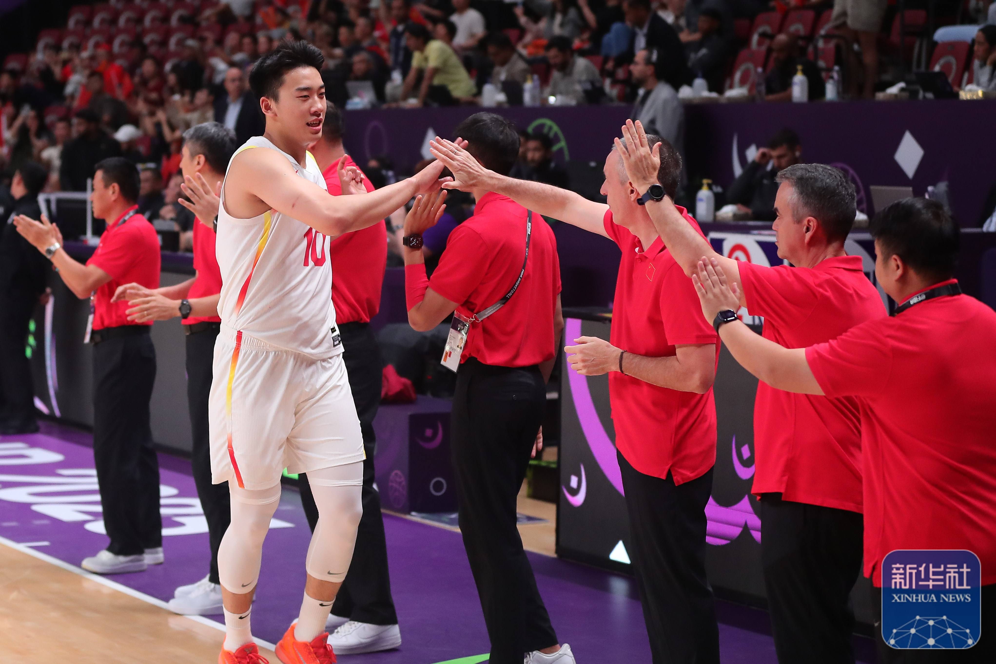 kaiyun-关于赛地聚焦：CBA常规赛国际比赛日热度飙升，克里夫兰骑士复出首秀，媒体盛赞，球队文化再被提及的信息