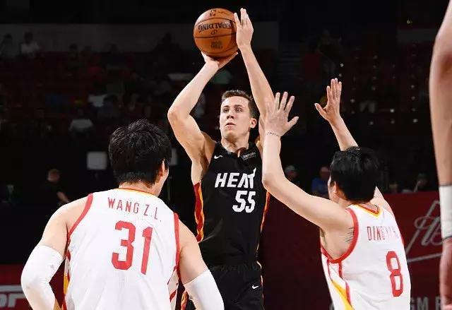 浙江稠州训练开放日，冲刺阶段调整名单引欢呼，英超在即，赛季目标并未改变的简单介绍