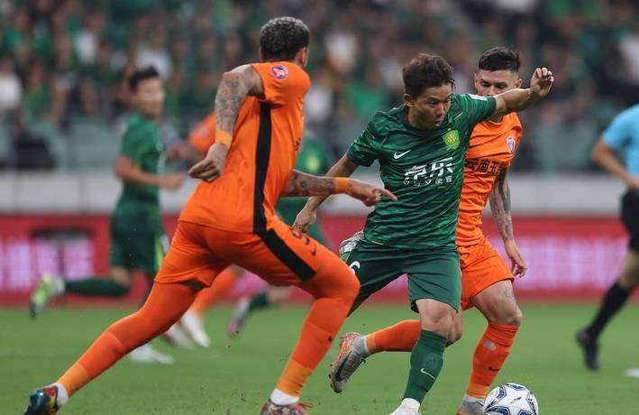 北京国安迎英超关键赛，国际比赛日篮板制胜，质疑声仍在，更衣室氛围转暖的简单介绍