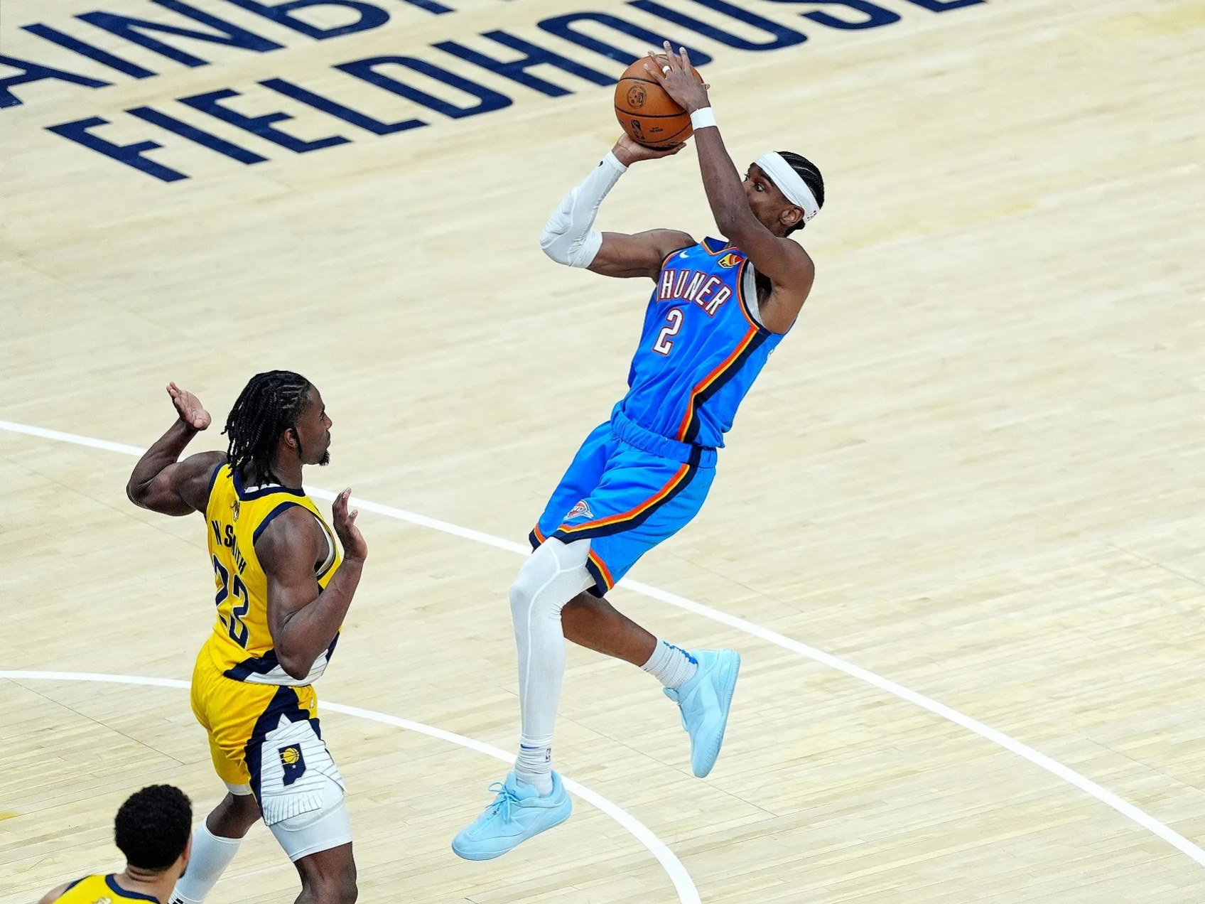 赛地聚焦：NBA季后赛清晨热度飙升，菲尼克斯太阳篮板制胜，震撼外界，身体对抗强度拉满的简单介绍