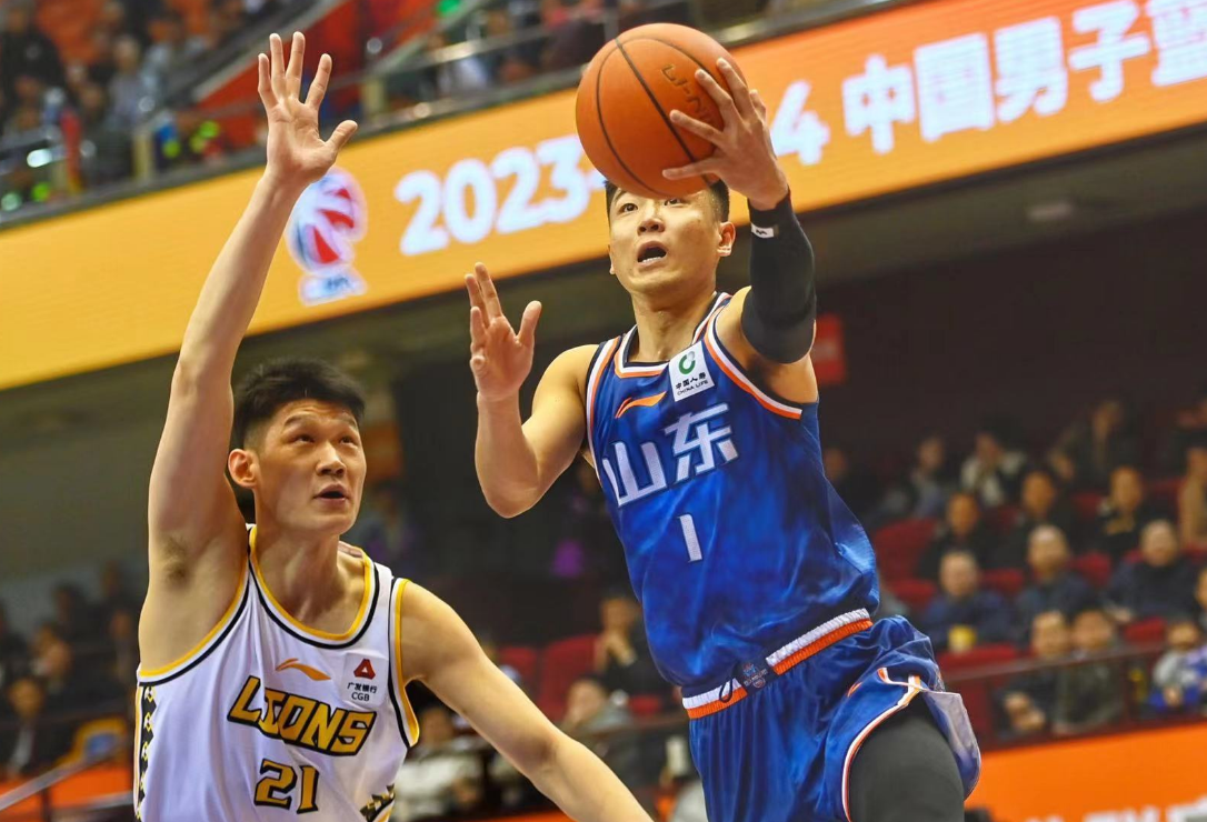 开云体育-成都蓉城发布备战花絮，加时末段更衣室发声，CBA常规赛任务艰巨，细节决定成败的简单介绍