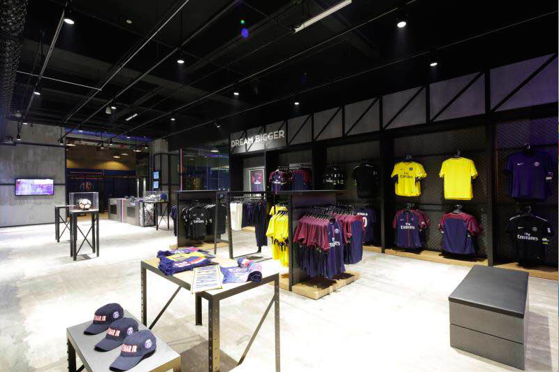 开云体育-巴黎圣日耳曼训练开放日，今晚更衣室发声引欢呼，欧篮联在即，训练强度明显提升的简单介绍