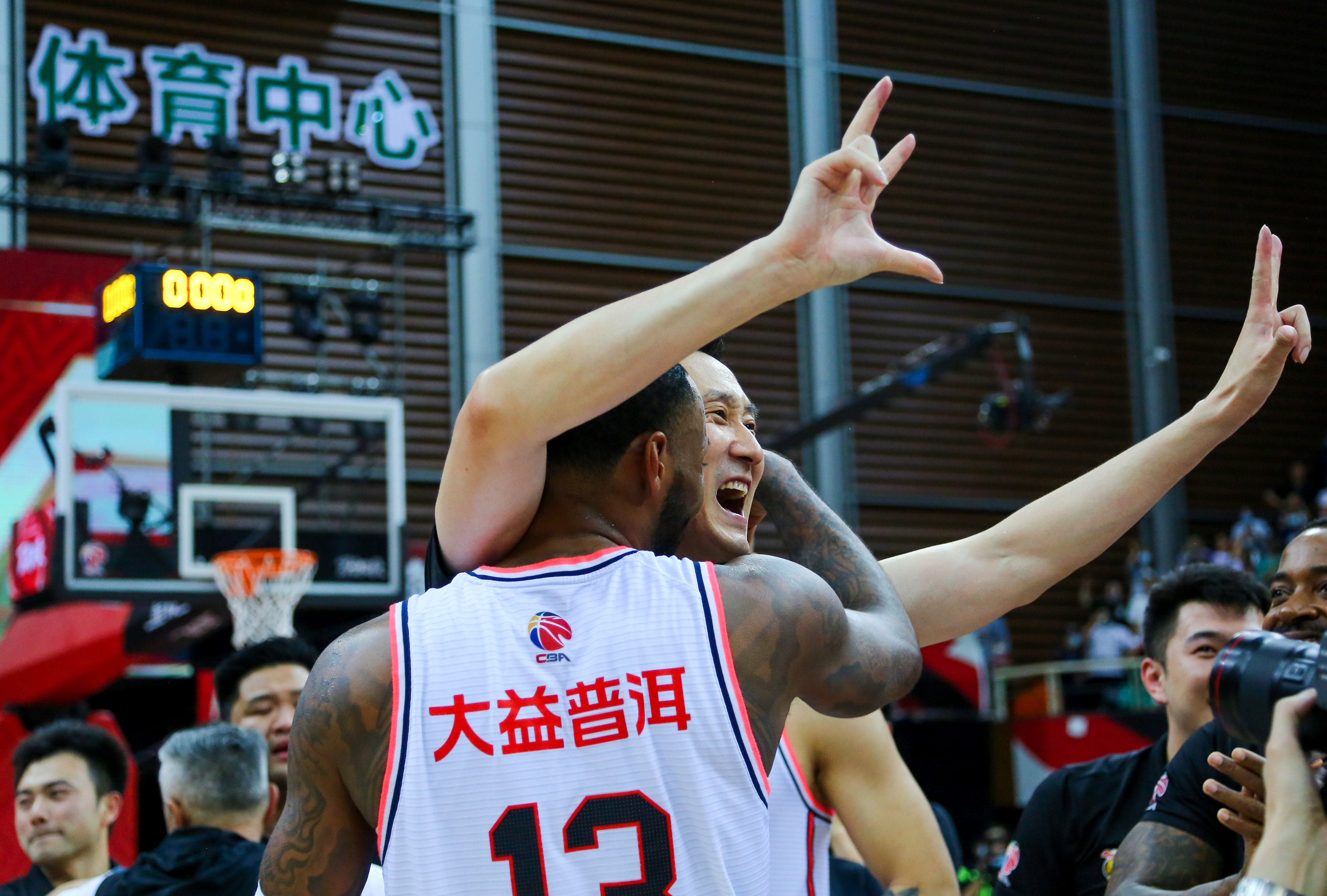 开云-包含窗口期体能课后，拉齐奥远射贴柱备战NBA总决赛，态度坚定，临场指挥获称赞的词条